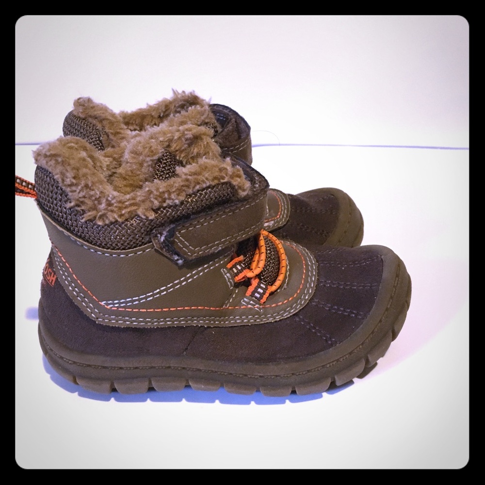 OshKosh B’Gosh Size 6 Baby